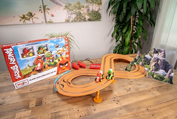 do-choi-angry-birds-island-challenge-slot-car-set-h7