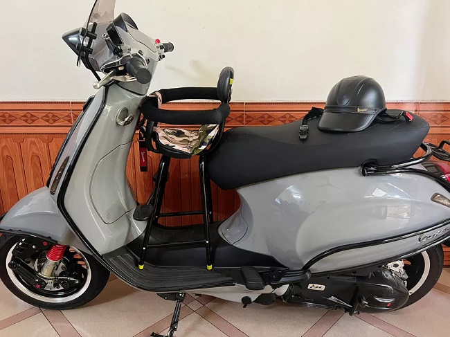 ghe-ngoi-xe-vespa-cho-be-td01-h5